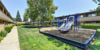 Olympus Park Apartment Homes Gallery 22