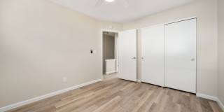 265 N. 16th Street Gallery 32