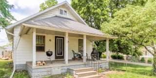 PRELEASING for AUGUST! Close to Campus Gallery 1