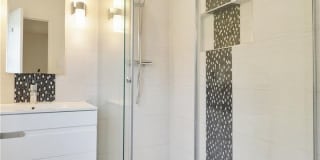 ONE LEVEL LIVING!! in Potomac 4-5 bed 4 baths / Close in Potomac Gallery 16