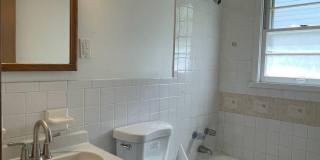 {731} Convenient Location + Full basement + 2 Car Tandem Garage Gallery 10