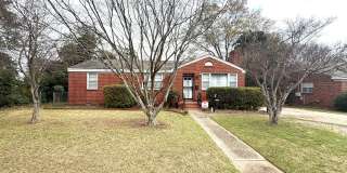 ** 4 bed 2 bath located in Morningview ** Call 334-366-9198 for a self showing Gallery 1