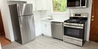 1334 Lakeview (Duplex) Gallery 17