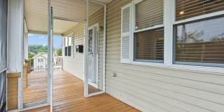 Spacious home with alot of yard space Gallery 7