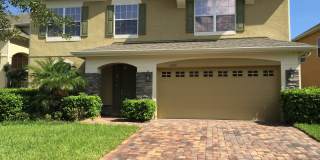 AMAZING HOME WITH LAKEFRONT VIEW! Gallery 1