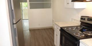 Rent Special: 1/2 Off July's Rent!! - 2 bed Townhome Gallery 11