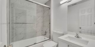 2421 NW 96th Ter Gallery 21