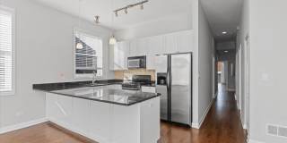 2020 W Pierce Ave Gallery 8