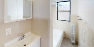 5500 S. Cornell Avenue Gallery 12