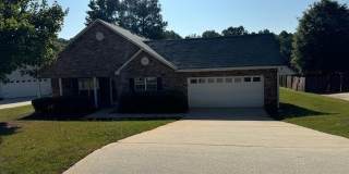 4393 English Loop Gallery 1