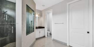 8645 Northwest 39th Court Gallery 20