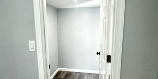 121 Oak Street Gallery 15