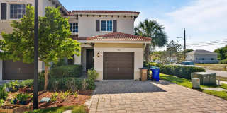 351 Southeast 1st Way Gallery 1