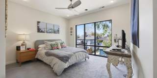 261 S Limestone Gallery 13