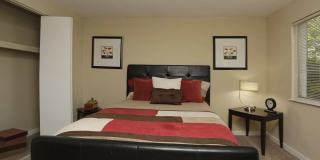 Broadmoor Apartments at West Columbia Gallery 22