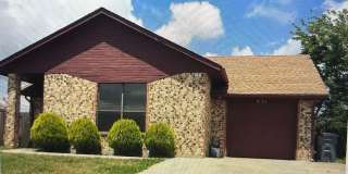 4017 SW Sunflower, 3 bed, 2 bath Rent House Gallery 1
