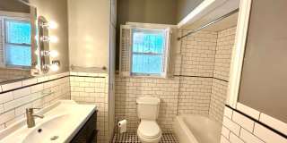 *MOVE IN SPECIAL* Charming 2BR Home with Solar Panels & Beautiful Wood Floors! Gallery 18