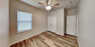LUXURY 3 Bedroom 2.5 Bathroom Townhome in Piedmont Schools- Neighborhood Park and Basketball Court Gallery 16