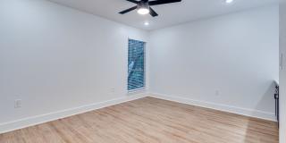 K632 - Twelve Oaks #304 Gallery 17