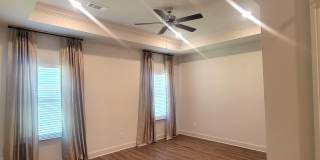 106 Horseshoe Boulevard Gallery 13