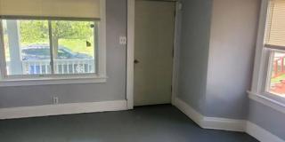 Charming 4-Bedroom Property in Prime Location Gallery 6
