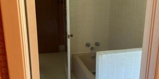 Single Family 4 BR 3.5 BA 0.7 Acres Water Front Gallery 40