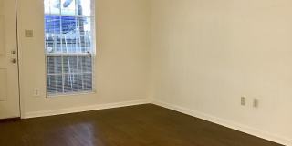Beautiful 3 Bedroom Apartment. Great place at an affordable price. Gallery 9