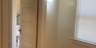 1 BED 1 BATH HOUSE NEAR DOWNTOWN 1 BED 1 BATH HOUSE NEAR DOWNTOWN Gallery 13