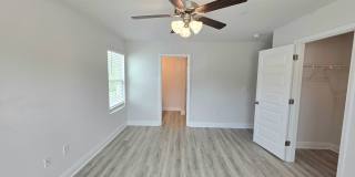 3-Bedroom End Unit Townhome Gallery 9