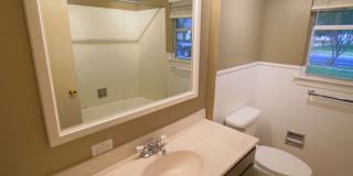 Updated Northeast Park Home Near Loop 410 - Realtor Commission: $500 Gallery 34