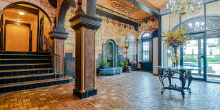 1700 Webb Street Gallery 6