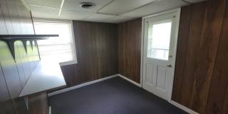 3 Bedroom 2 Bathroom House Gallery 9