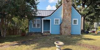 CHARACTER HOME IN REVITALIZED SOUTH KNOXVILLE NEIGHBORHOOD Gallery 1