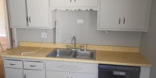 Very Nice 3 Bedroom single 1 car garage 1/2 off First months rent! Gallery 6