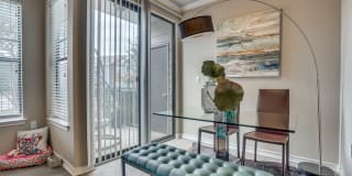 2803 Riverside Gallery 14