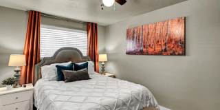 The LINQ at Sugarhouse Gallery 8