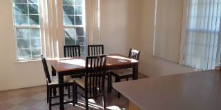 Nice 4 Bedroom Condo in North Davis Gallery 1