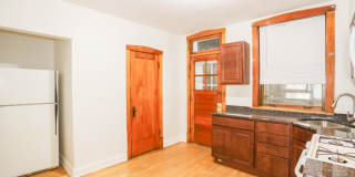 2736 North Leclaire Gallery 1