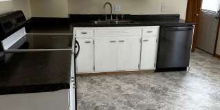 East Side 3 Bedroom Home! Gallery 21