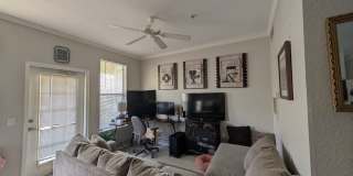 Beautiful large studio unit updated flooring, balcony with a pool view! Gallery 3