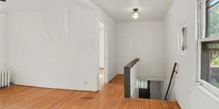 54 Sanford St B (Upper) Gallery 3