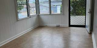 Charming 2/1/2 House on Hinano St. in the Kaimuki/Diamond Head area Gallery 6