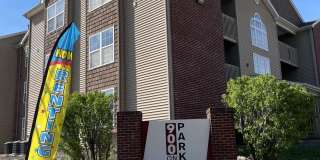 900 on Park Apartments Gallery 1