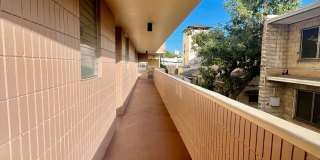 Convenient 2/2/1 with Lanai Gallery 12