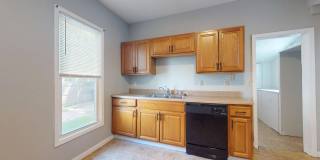 Madison/W.95th neighborhood : 3 bedroom/1 bath single family house available NOW. Gallery 28