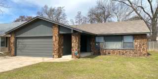 Comfort and Convenience in the Heart of Jenks Gallery 1