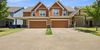5 Bedroom Duplex in Edmond & (Contact Info Below) * MOVE IN SPECIAL * Gallery 1