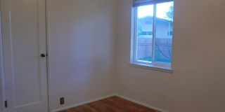 Rent Ready --- Pending approved tenant Gallery 15