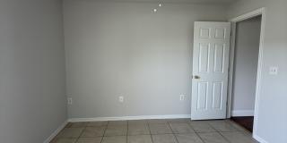 5315 Belrose St Gallery 50