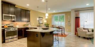 Beautiful 6BD/3BA home nestled in desirable Rainer Ridge neighborhood Gallery 22